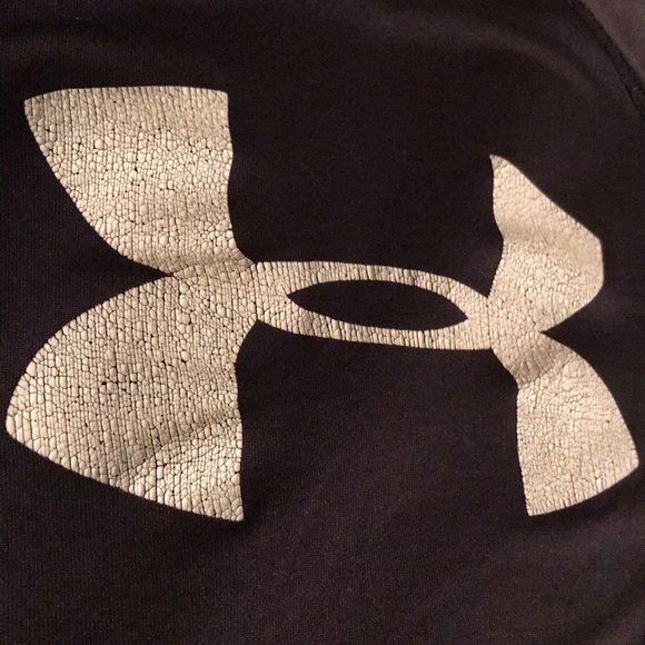 Kids Under Armour Shirt - Picture 2 of 3